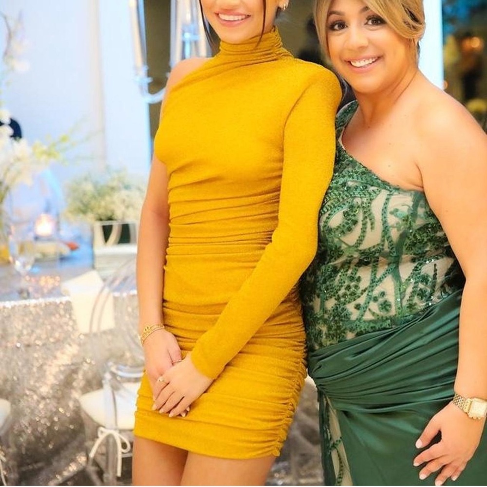 Miss Circle One Sleeve Mini Dress